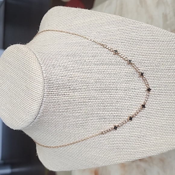 Swarovski Jewelry - Swarovski Halve Necklace